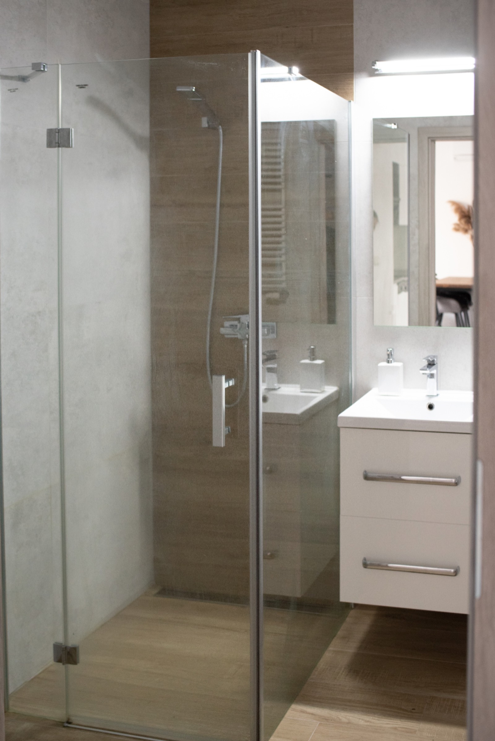 Korytarz – drzwi wejściowe